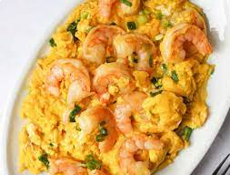 OMELETE DE CAMARÃO